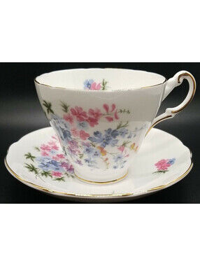Vintage Regency English Tea Cup & Saucer Flowers